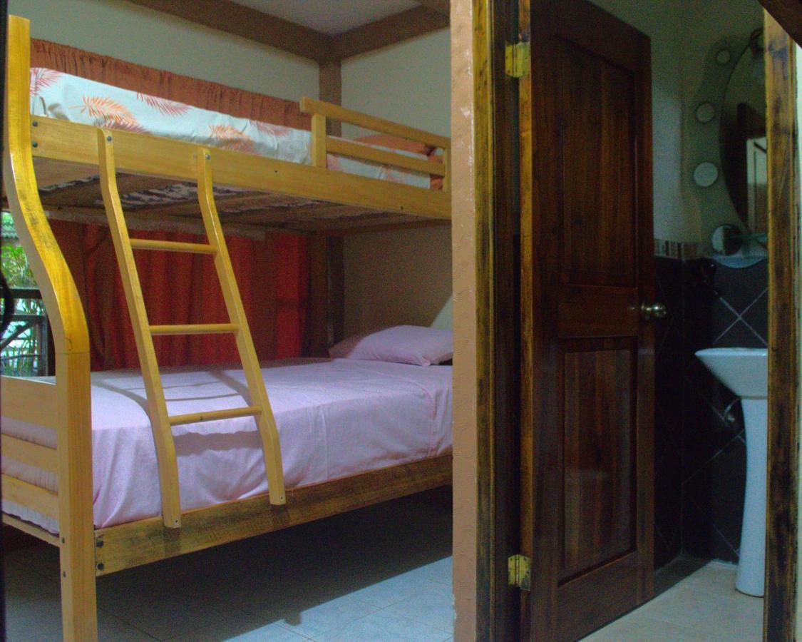 Hostal Tierra Y Mar Монтаньита Экстерьер фото